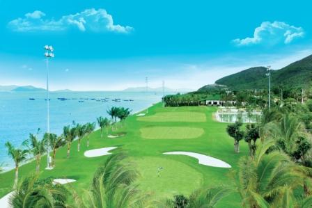 Diamond Bay Golf & Villas (